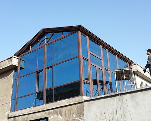 阳光房断桥铝封阳台效果图的行业须知,山西晴雨阳光房定制厂